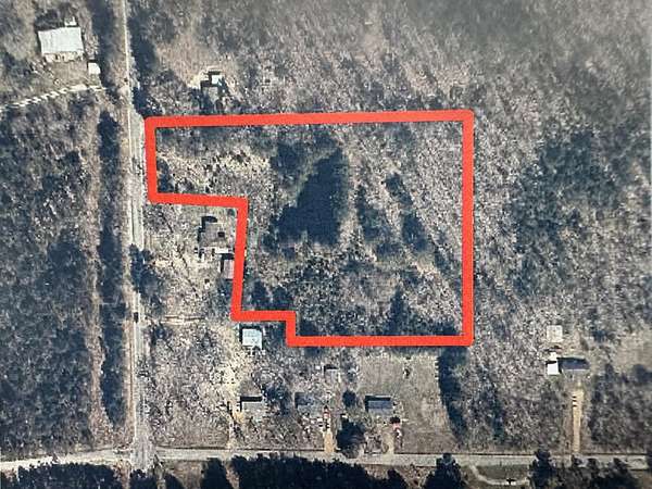 5.3 Acres of Residential Land for Sale in Aberdeen, Mississippi
