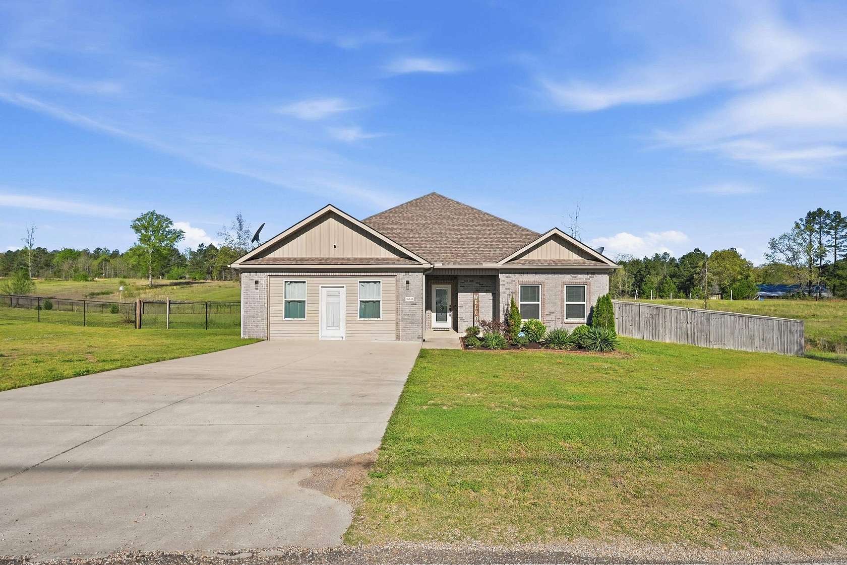 3 Acres of Land with Home for Sale in Bauxite, Arkansas