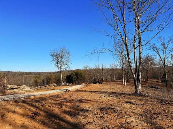 28.2 Acres of Land for Sale in Williamsburg, Kentucky