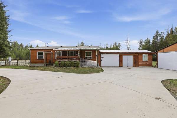 5 Acres of Land with Home for Sale in Newport, Washington