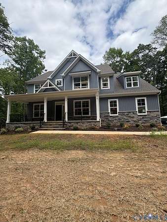 1.89 Acres of Land with Home for Sale in Gum Spring, Virginia