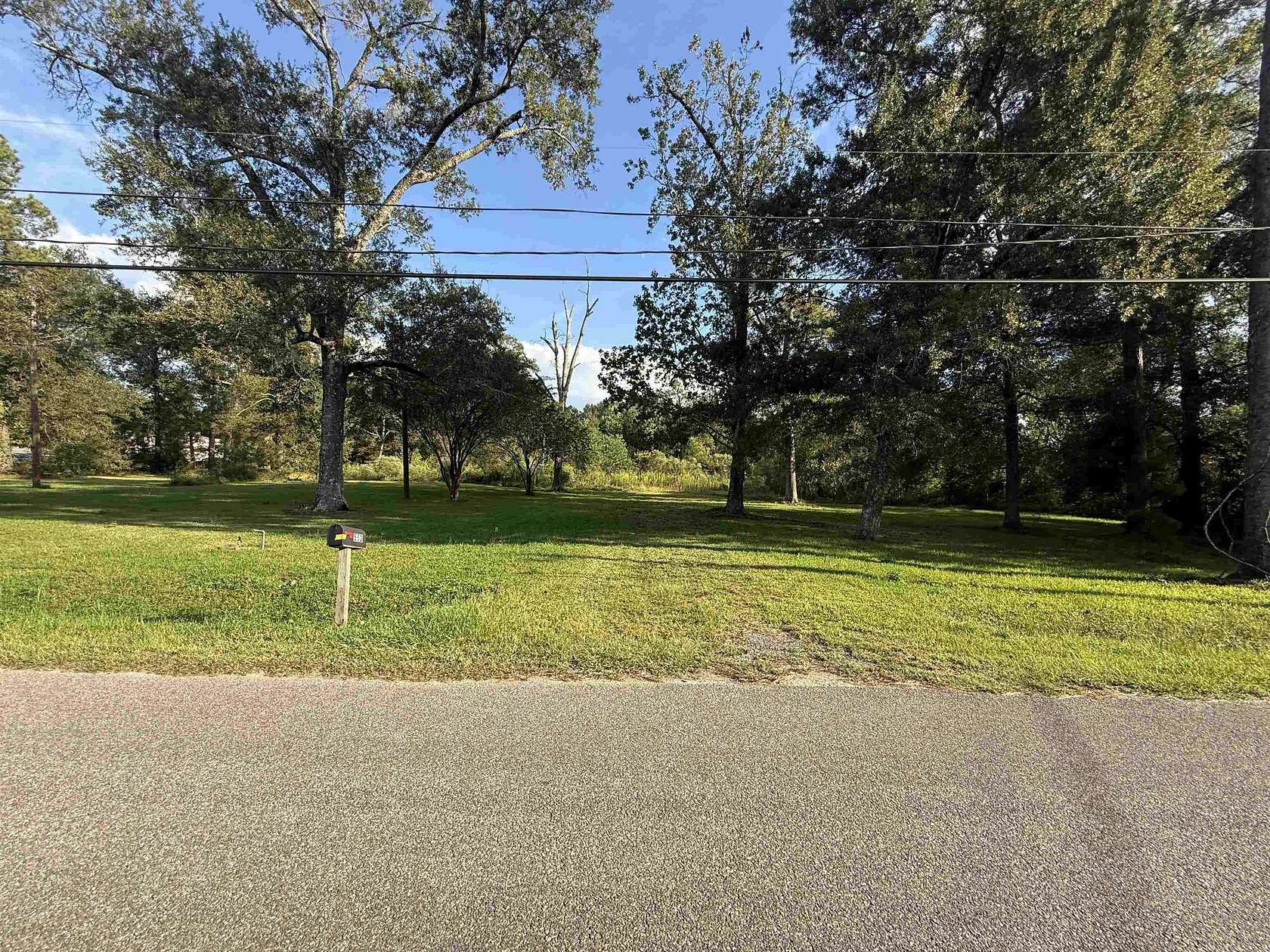 3 Acres of Residential Land for Sale in Vidor, Texas