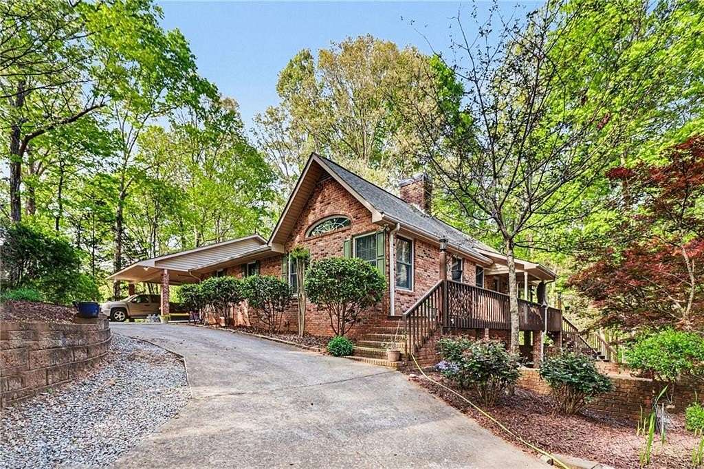 12.4 Acres of Recreational Land with Home for Sale in Taylorsville, Georgia