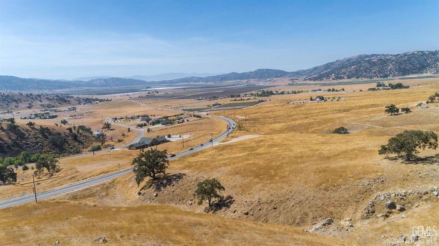 3.35 Acres of Land for Sale in Tehachapi, California