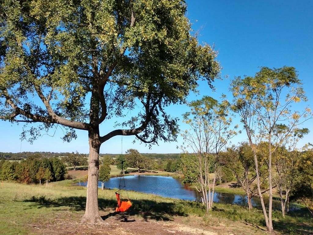 2.24 Acres of Residential Land for Sale in Athens, Texas