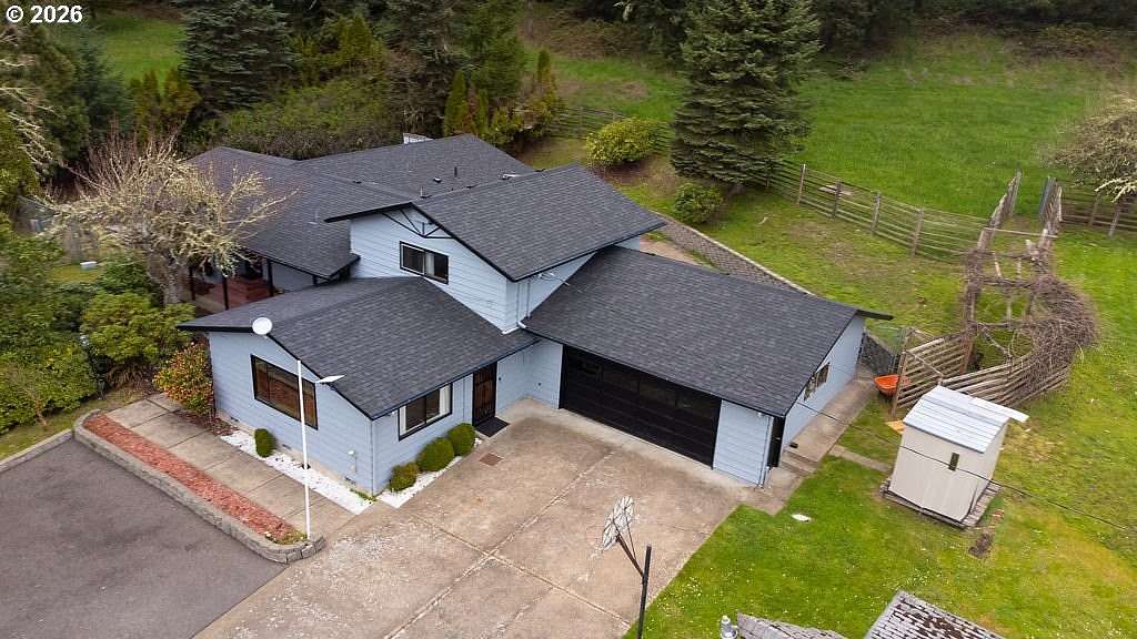 9.86 Acres of Land with Home for Sale in Eugene, Oregon