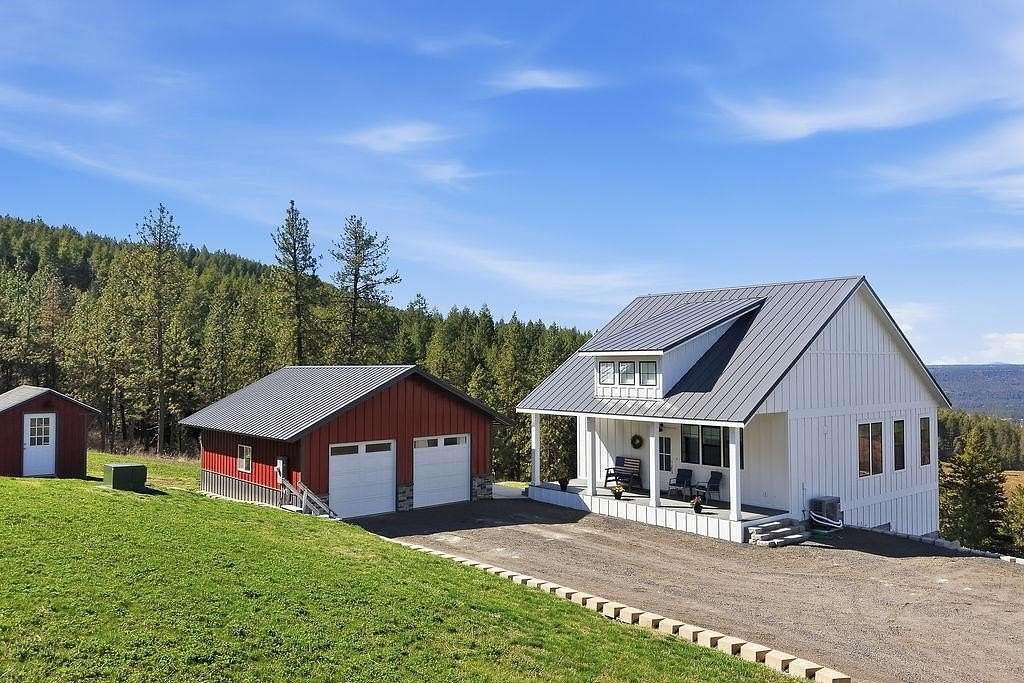 14 Acres of Land with Home for Sale in Spokane, Washington