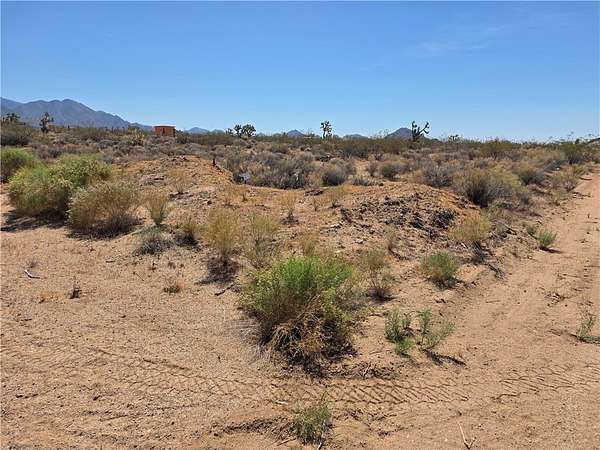 1 Acre of Residential Land for Sale in Yucca, Arizona