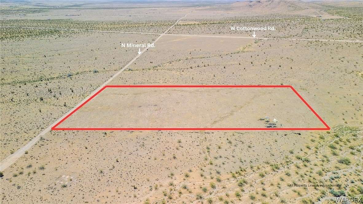 5 Acres of Residential Land for Sale in Dolan Springs, Arizona