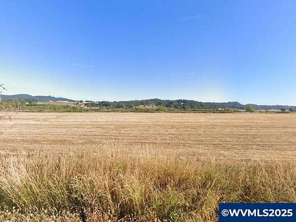 31 Acres of Land with Home for Sale in Corvallis, Oregon