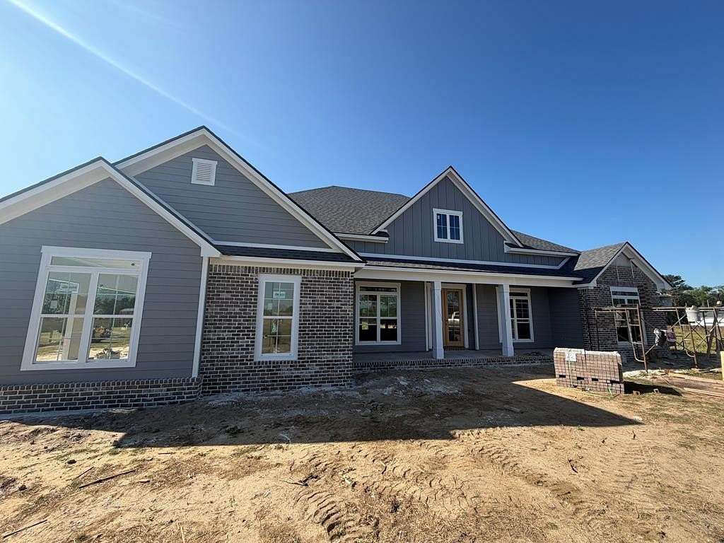 3 Acres of Land with Home for Sale in Hahira, Georgia