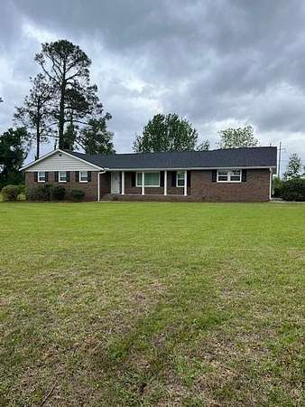 1.62 Acres of Land with Home for Sale in Valdosta, Georgia