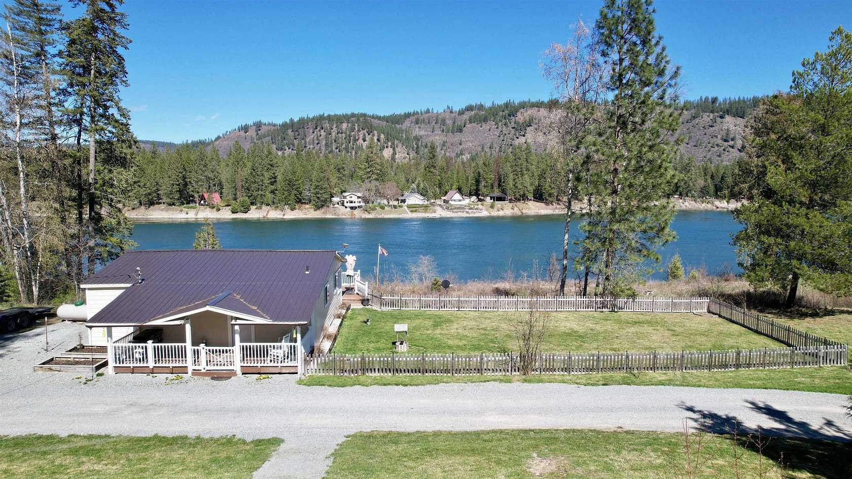 2.36 Acres of Land with Home for Sale in Cusick, Washington