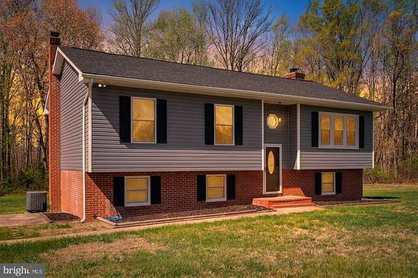 4.2 Acres of Land with Home for Sale in Spotsylvania, Virginia