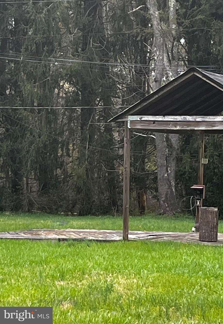 1 Acre of Land with Home for Lease in Highland, Maryland