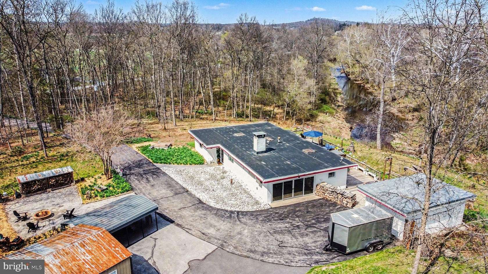 9.57 Acres of Land with Home for Sale in Gettysburg, Pennsylvania