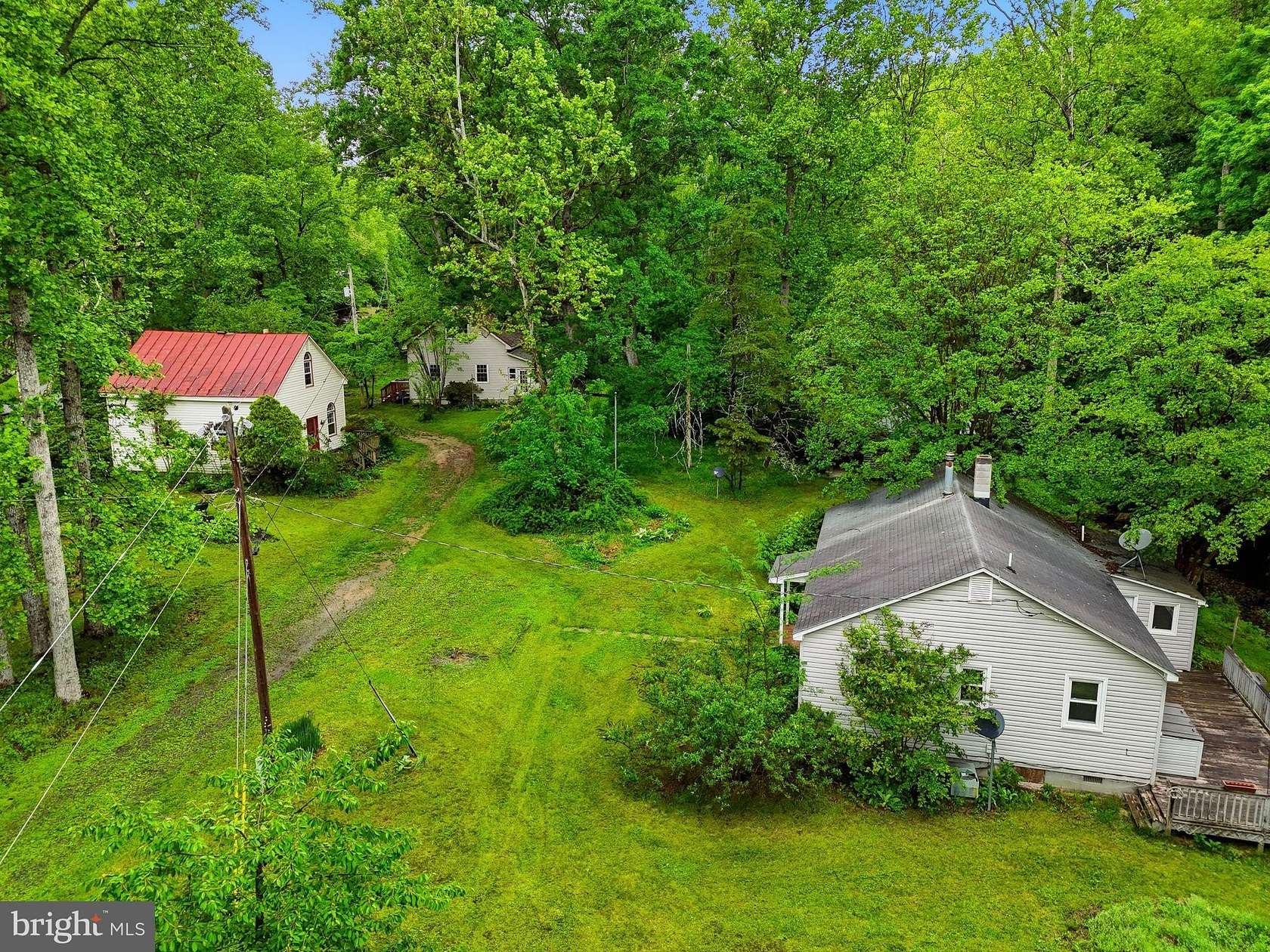 2.35 Acres of Land with Home for Sale in Washington, Virginia
