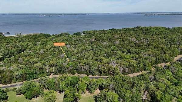 1.39 Acres of Residential Land for Sale in Streetman, Texas