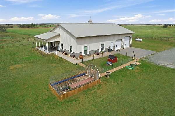 5 Acres of Land with Home for Sale in Sayre, Oklahoma