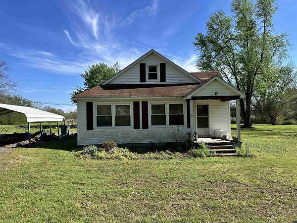 1.5 Acres of Land with Home for Sale in Union City, Tennessee