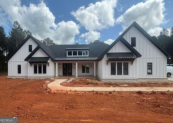 14.8 Acres of Land with Home for Sale in The Rock, Georgia