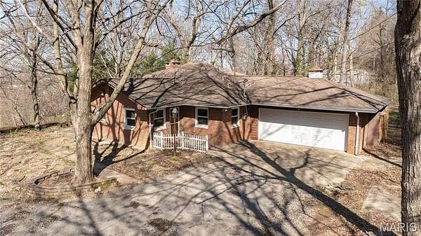 4.22 Acres of Land with Home for Sale in Fairview Heights, Illinois