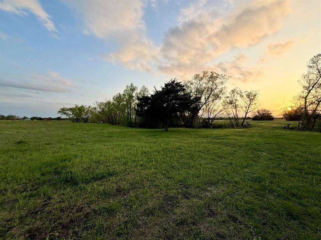 6 Acres of Residential Land for Sale in Leonard, Texas