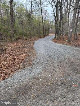 11.8 Acres of Recreational & Residential Land for Sale in Louisa, Virginia