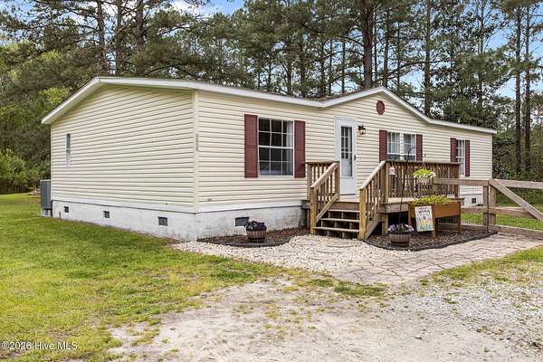 4 Acres of Land with Home for Sale in Maysville, North Carolina