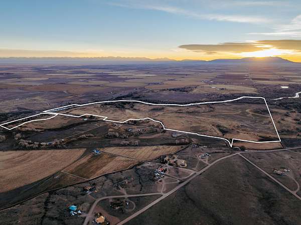 368 Acres of Land with Home for Sale in Monte Vista, Colorado