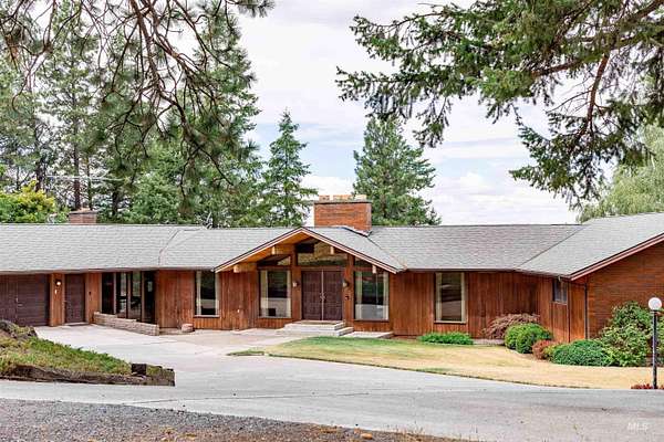 6.2 Acres of Land with Home for Sale in Moscow, Idaho