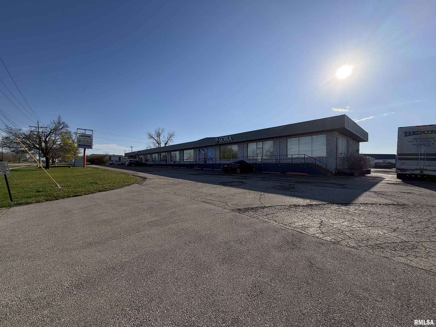 7.7 Acres of Commercial Land for Lease in Peoria, Illinois