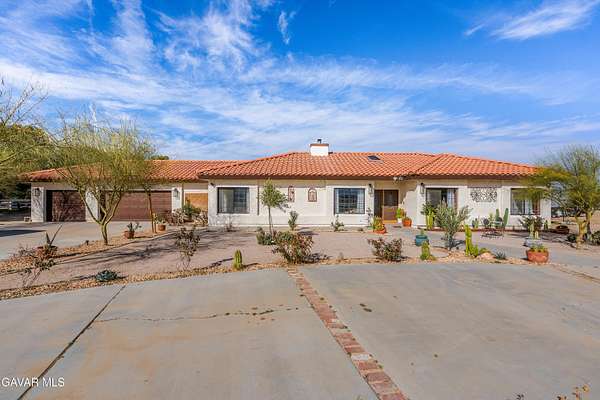 2.5 Acres of Land with Home for Sale in Lancaster, California