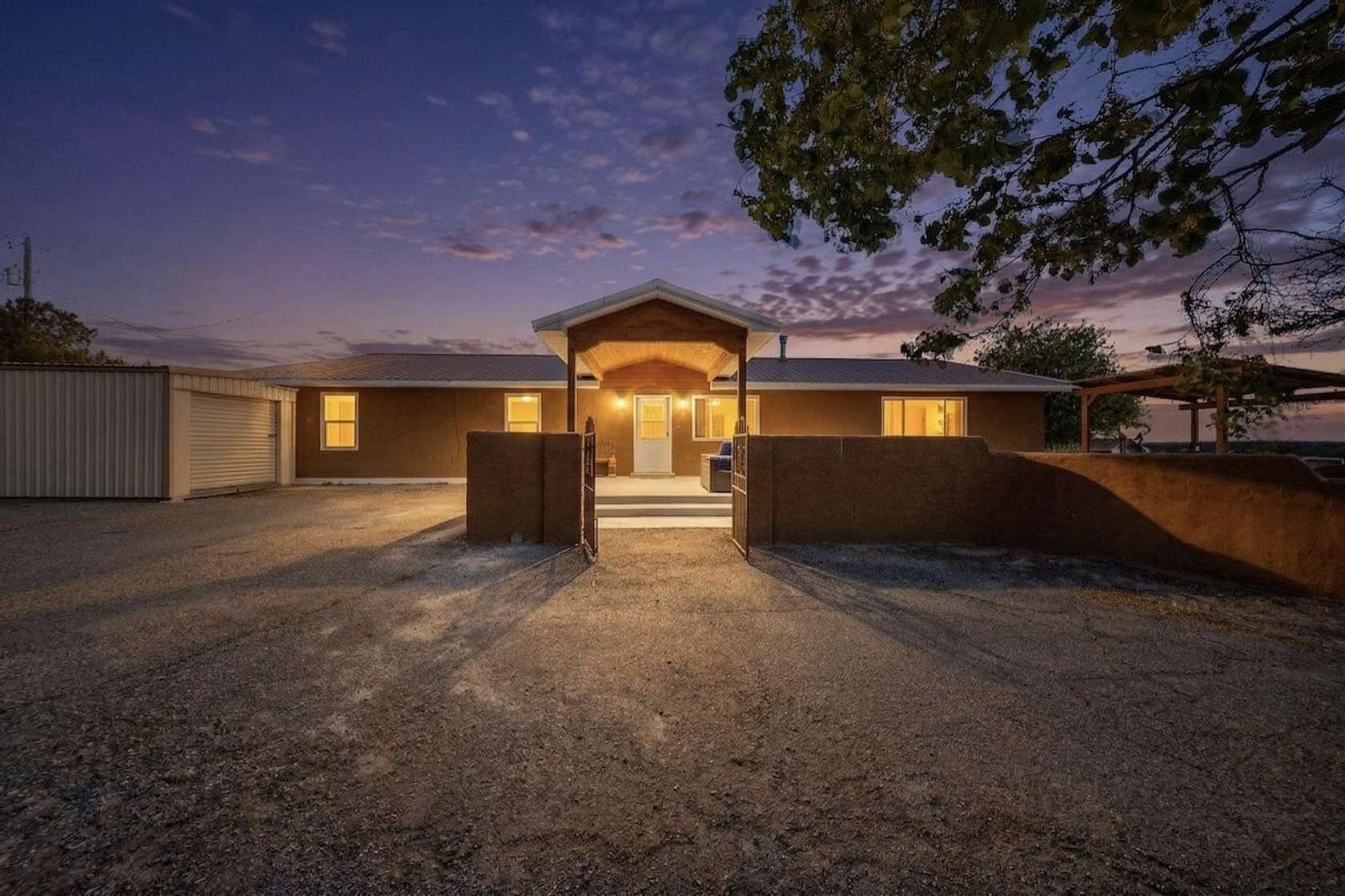 20 Acres of Agricultural Land with Home for Sale in Estancia, New Mexico