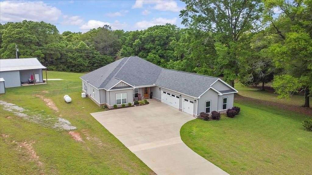 4.66 Acres of Land with Home for Sale in Daleville, Alabama