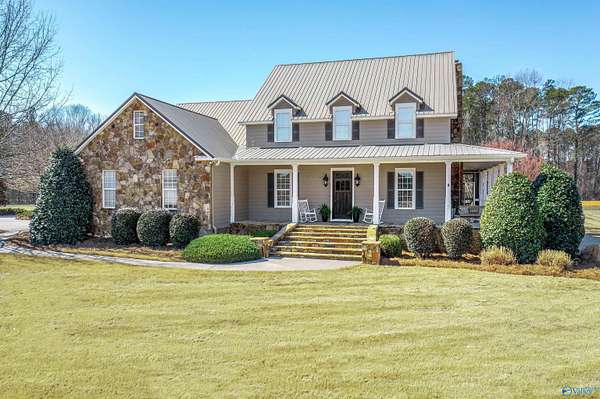 13 Acres of Recreational Land with Home for Sale in Southside, Alabama