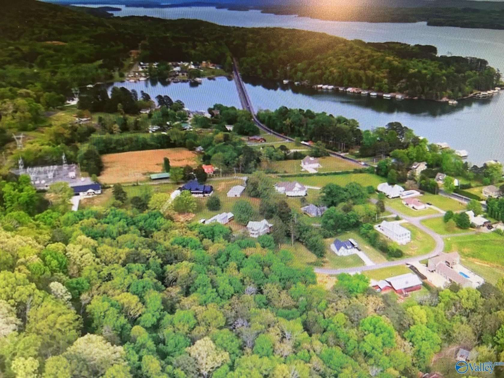 2.85 Acres of Residential Land for Sale in Scottsboro, Alabama