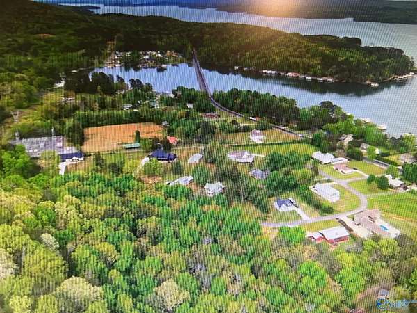 2.85 Acres of Residential Land for Sale in Scottsboro, Alabama