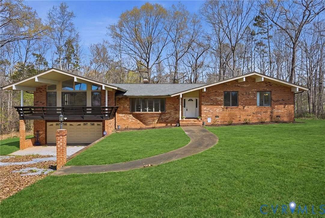 2.2 Acres of Land with Home for Sale in Jetersville, Virginia