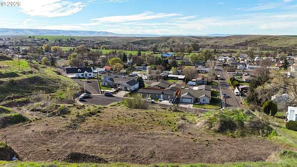 0.89 Acres of Residential Land for Sale in Pendleton, Oregon