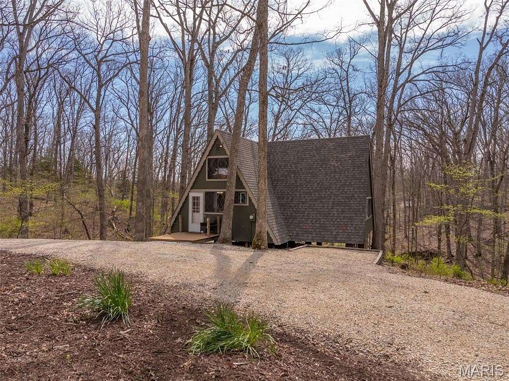 3.2 Acres of Land with Home for Sale in Innsbrook, Missouri