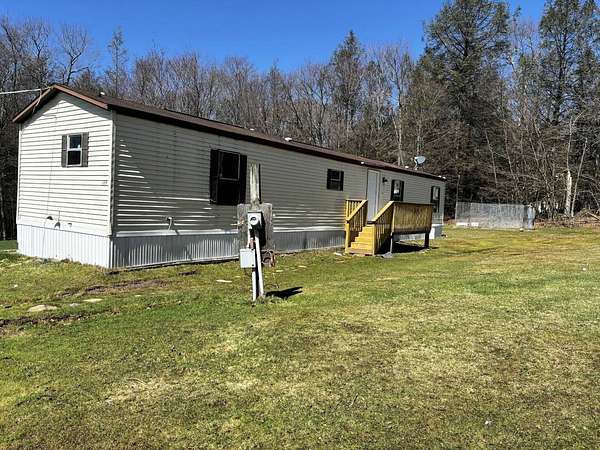 1.55 Acres of Land with Home for Lease in Parksville, New York