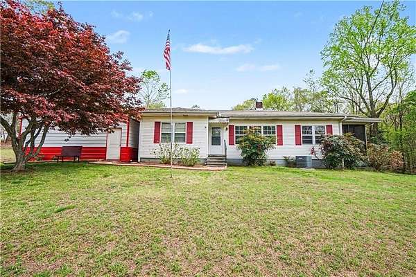 1.8 Acres of Land with Home for Sale in Demorest, Georgia