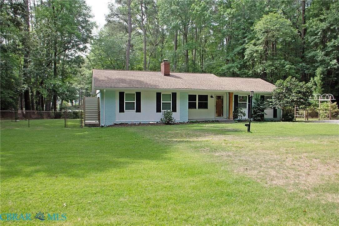 4.7 Acres of Land with Home for Sale in Mathews, Virginia