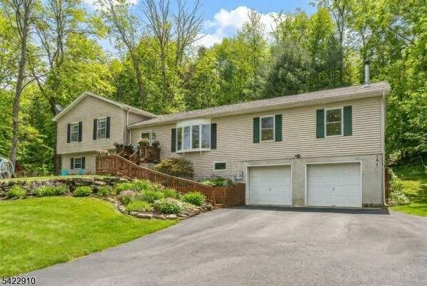 1.63 Acres of Land with Home for Sale in Hardwick Township, New Jersey