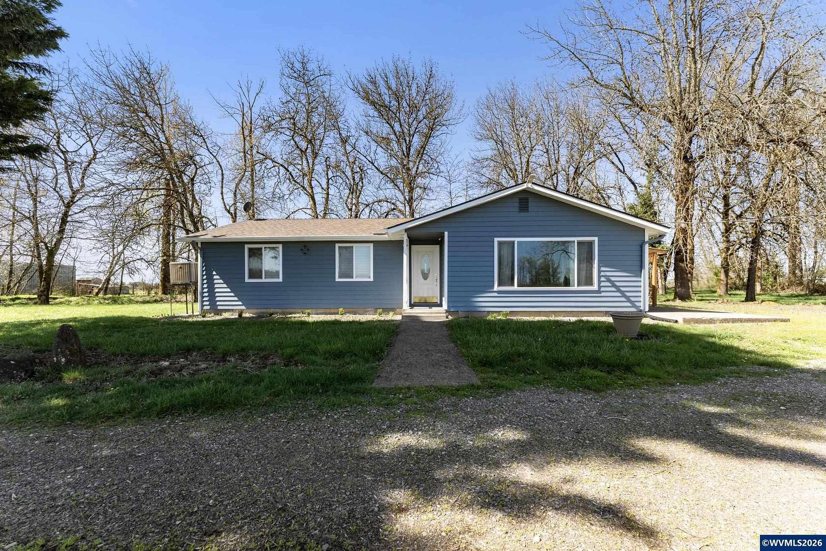 8.12 Acres of Land with Home for Sale in Scio, Oregon