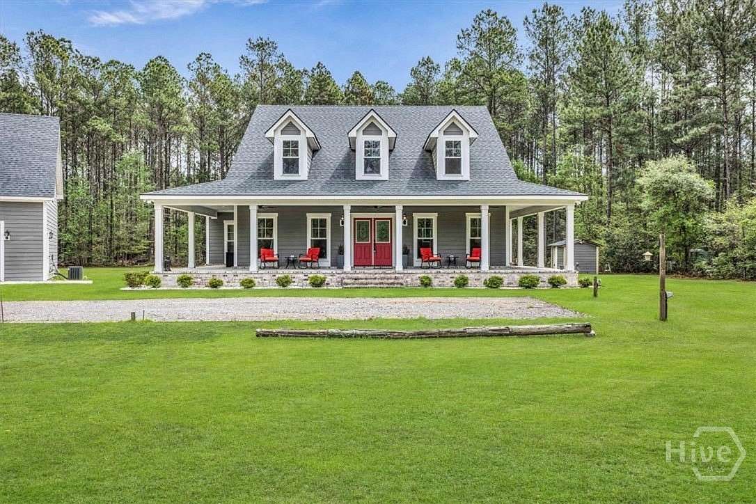 5.5 Acres of Land with Home for Sale in Bloomingdale, Georgia