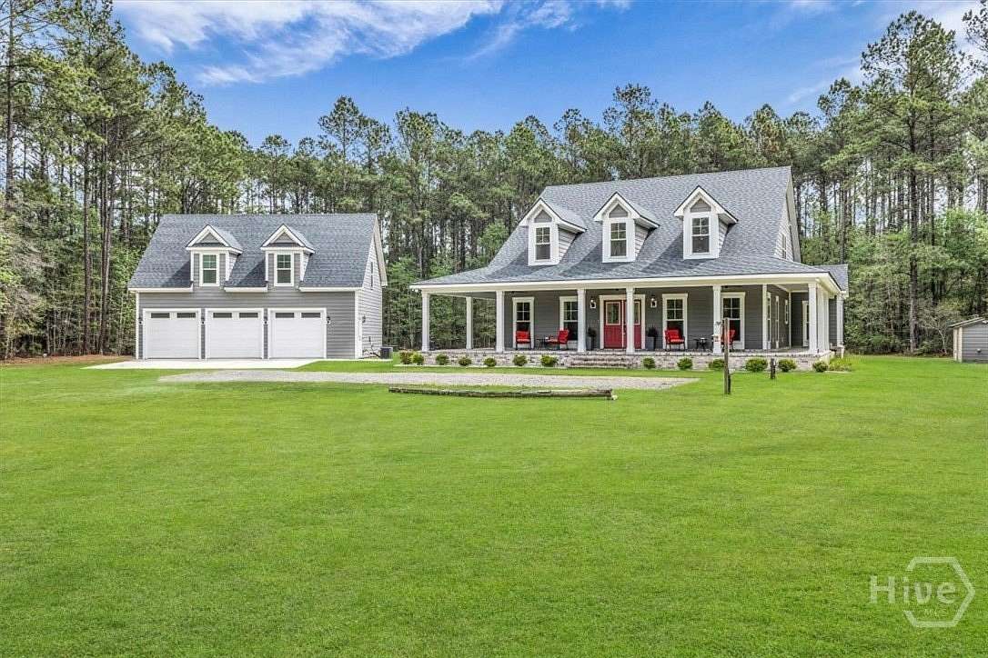 5.5 Acres of Land with Home for Sale in Bloomingdale, Georgia
