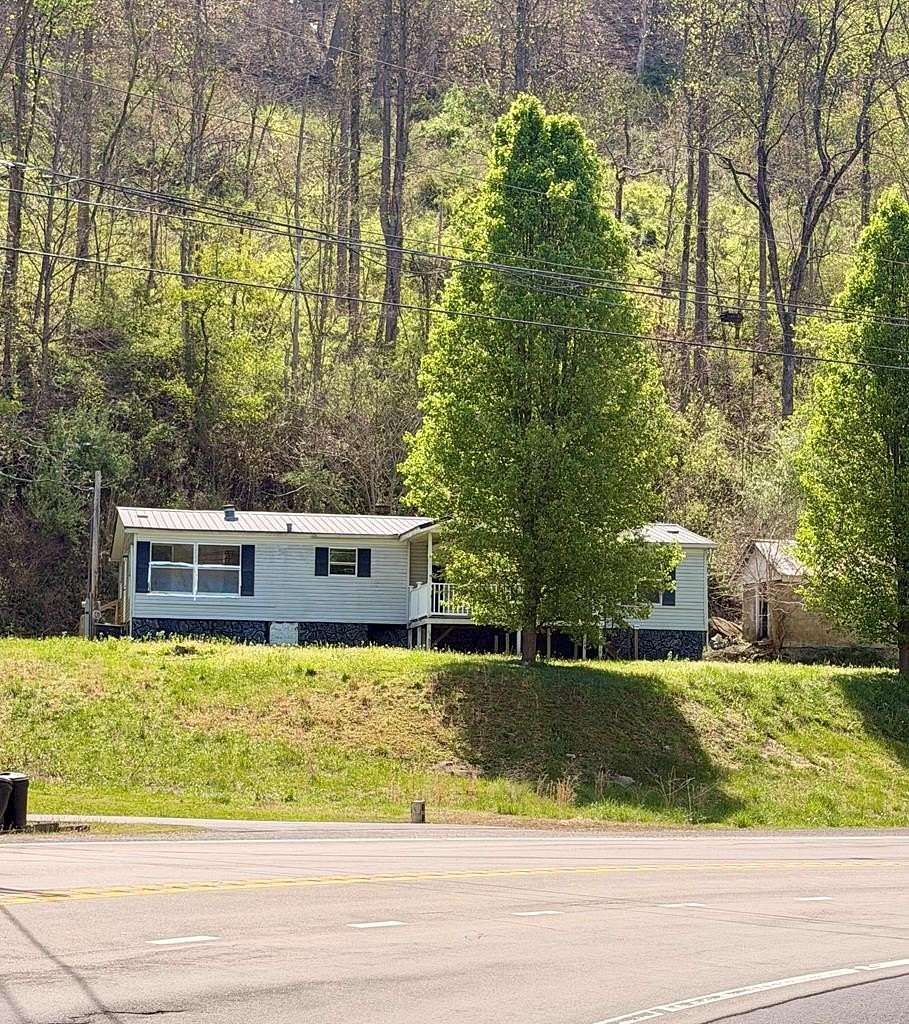 15 Acres of Land with Home for Sale in Hi Hat, Kentucky