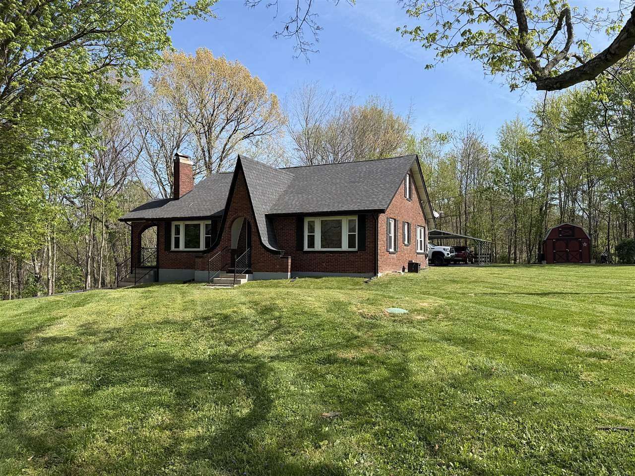 1.59 Acres of Land with Home for Sale in Glasgow, Kentucky